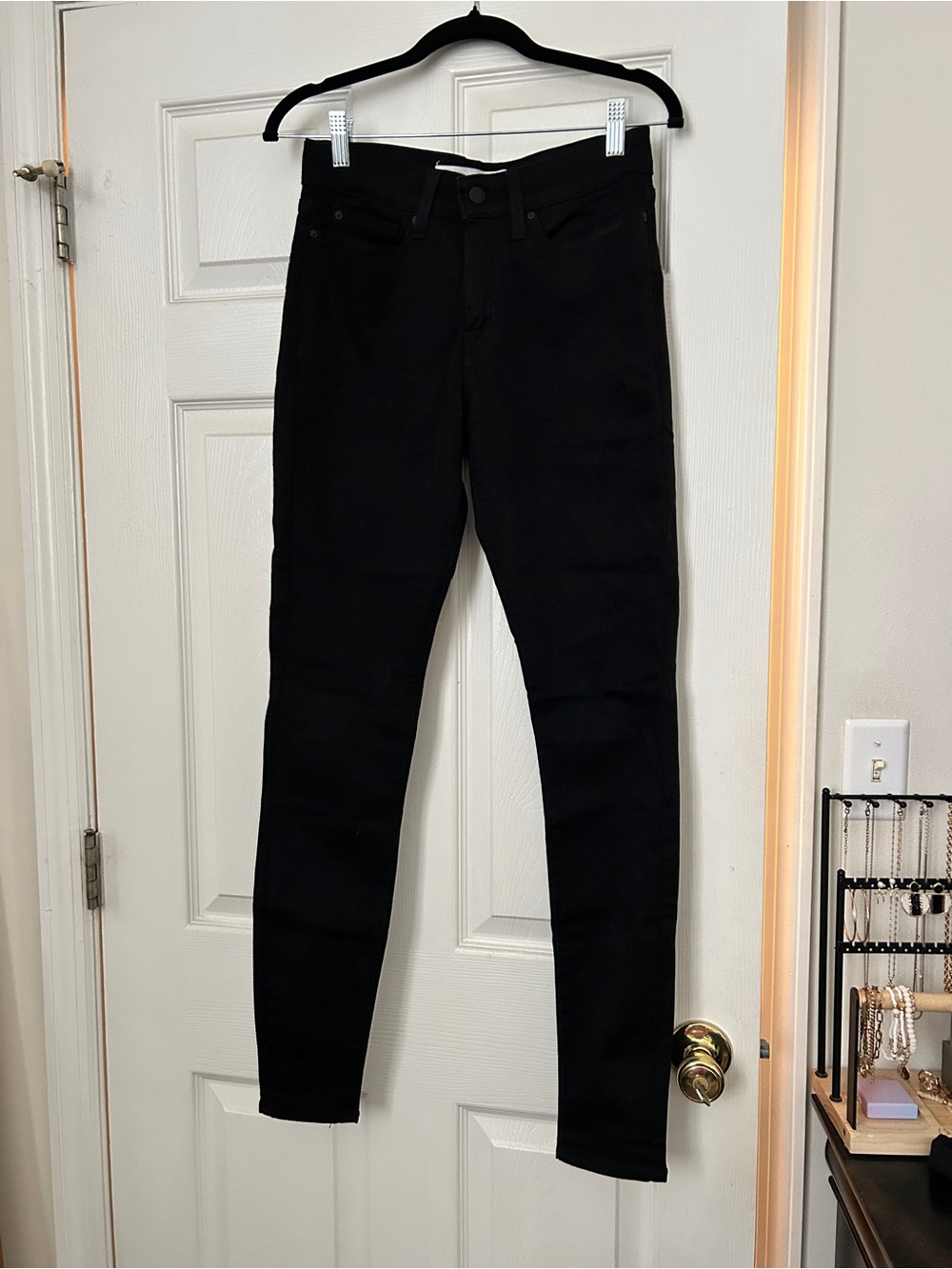 Levi's Signature Black Mid Rise Skinny Jeans